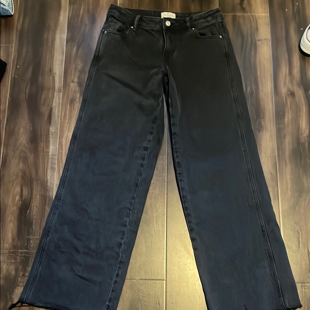 Black Low Rise